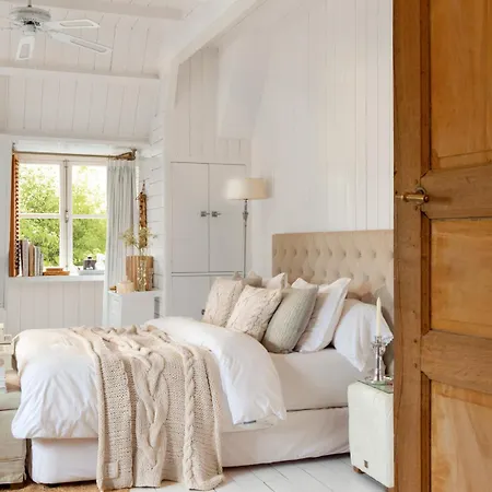 The Clinch House Homestay *